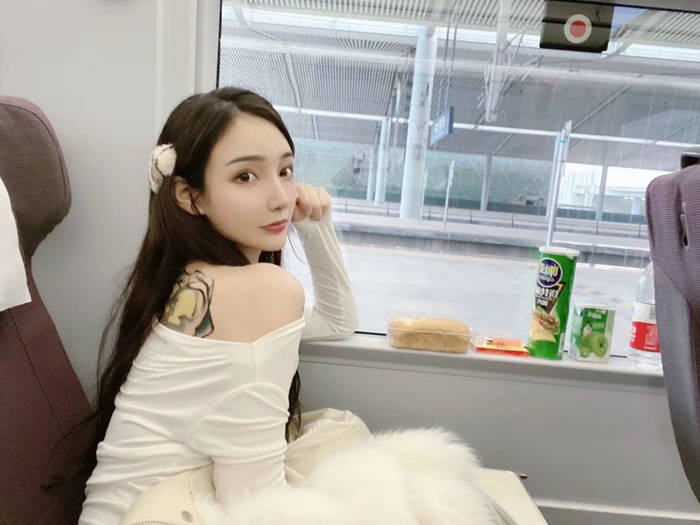 温哥华伴游模特价格