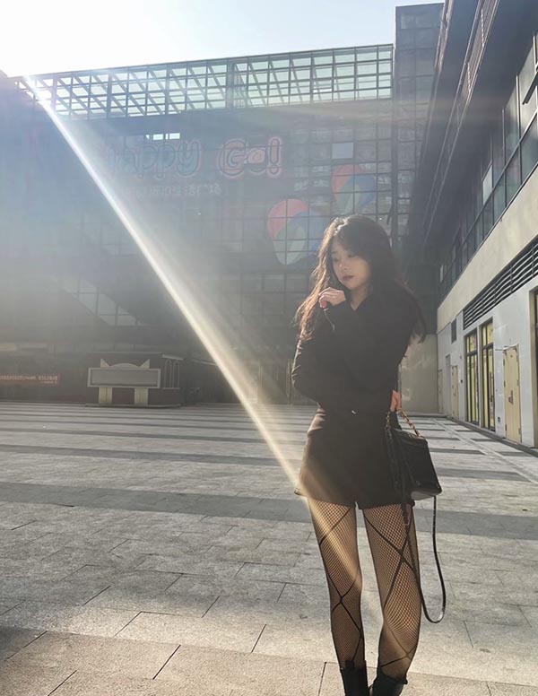 新加坡商务模特微信