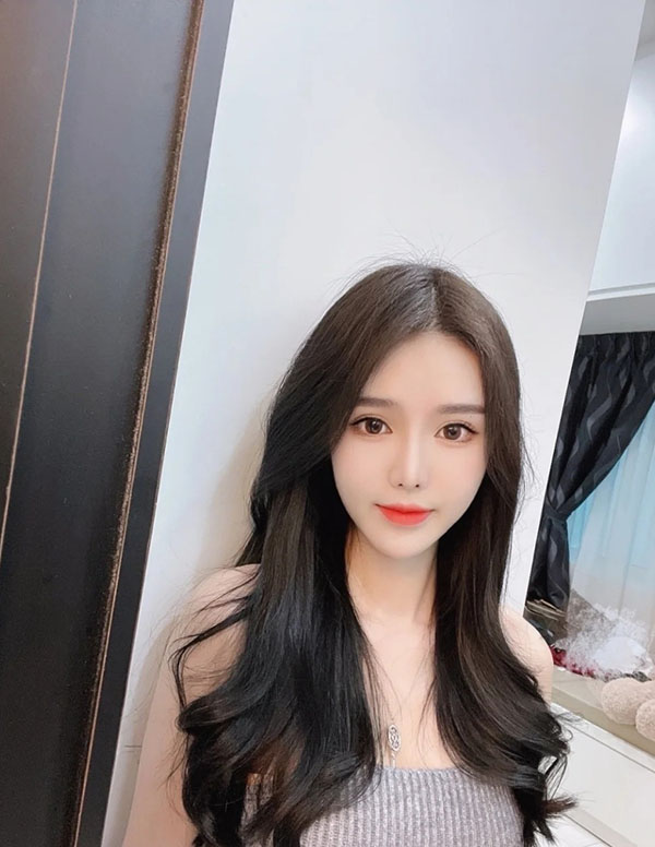 曼谷外围女大学生